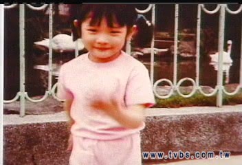 瑋倫車禍 ／幼年照片曝光！　許瑋倫頑皮富家女