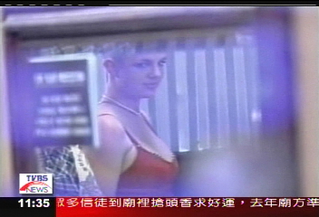 小甜甜驚人之舉 跑去理個大光頭