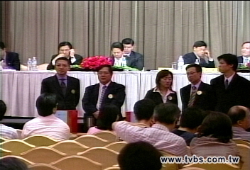 搶開發金 公民股一席董事喬不攏