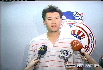 中指受傷破裂　王建民：還好啦