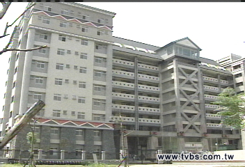 斥資3億「文化部落」落成 原民拒搬遷