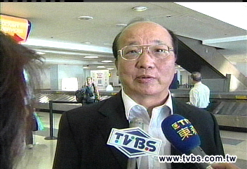 為妻尋電子手　胡志強訪芝加哥