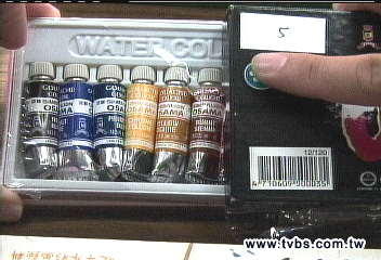 陸黑心水彩 驗出鉛超量77倍