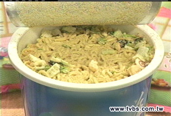 機上泡麵網上賣　熱銷到缺貨