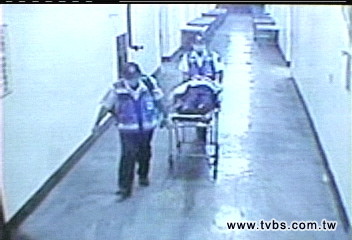 凍結愛情! 癡男冰櫃擁女友屍殉情