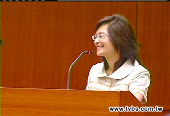 史亞平備詢首秀 油價爭議挨轟