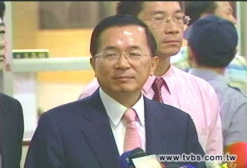 「尾椎」遭踹傷 陳水扁台大就醫