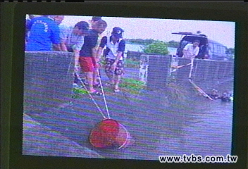 鐵砂達人遭殺害 鐵桶灌漿封屍