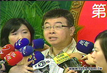 吊車尾　邱毅怒斥：我出席率百分百