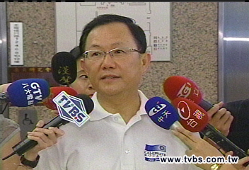藍委發難　提前取消扁禮遇