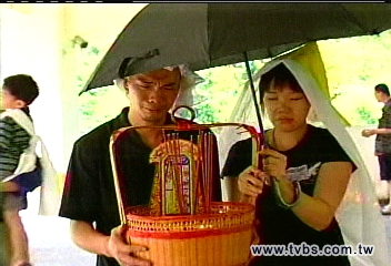 媽媽快回來! 林杏娟家屬現場招魂