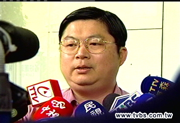 要工讀生舔針筒 侮辱罪起訴牙醫