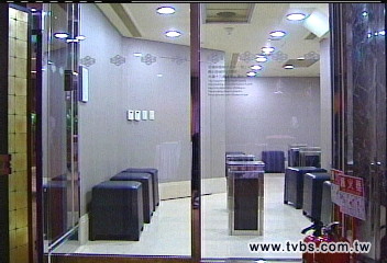 照顧癮君子　飯店打造負壓吸菸室
