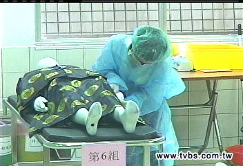 200人搶考禮儀師 自備「往生者」