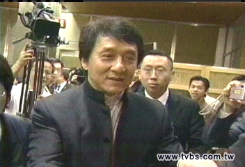 成龍惹眾怒 譚詠麟:放他一馬