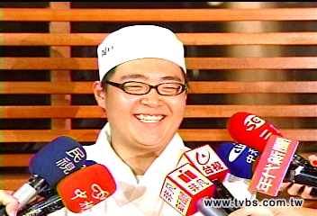 壽司店打工月賺9千　郝劭文盼復出