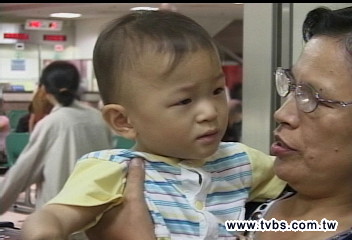 出生395克 最小早產兒已2歲