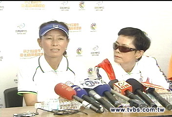 周美青扮勝利女神 近百姊妹進決賽