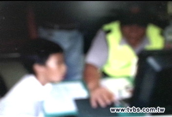 10歲男童攔小黃　台中→台北找媽媽