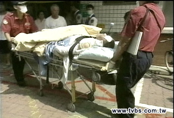 維修漁船氣爆 8工人嚴重燒燙傷
