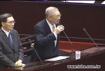 綠委罵「白賊義」　吳反擊：壞人說的話