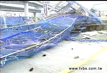 橋墩塌1死4傷 勞委會要求停工