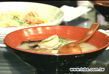 「一個銅板吃拉麵」 居酒屋開張搶客