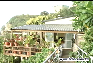 市區山上蓋民宿　房客體驗山海美景