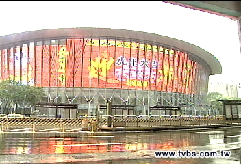 LED廣告太亮超標1.5倍 擬限亮度