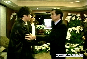洪一峰曲終謝幕 馬總統親致意
