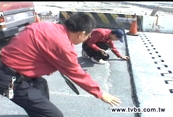 高美大橋塌陷封閉 高捷一度停駛