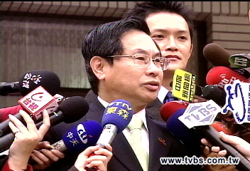 「奶小怕不好看」? 涂醒哲發言惹議