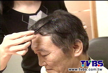 〈獨家〉「不用洗！靠太陽曬」　染髮市場掀大戰
