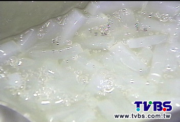 「椰果」奶茶抓包 違法添糖精恐致癌