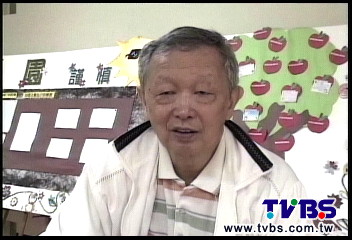 畢業典禮創意搞怪 李家同:太媚俗