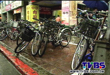 北市府出招　單車違停將拖吊罰金