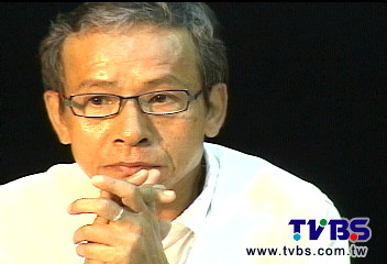 馬桶廣告換人「坐」 吳念真取代林志玲?