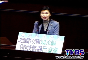 坐牢享特權　傳潘維剛監獄送湯包