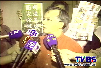 Jolin姐文定父缺席　蔡爸媽傳分居中