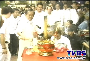 港媒傳白龍王病重 明星信徒擔憂