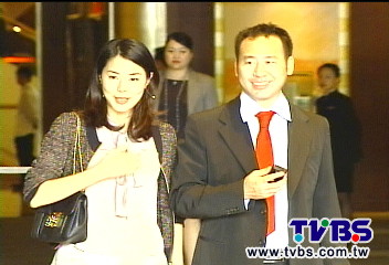 孫正華被劈腿　苗華斌驚傳外遇生女