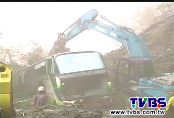 梅姬颱風/蘇花公路大搜救 23人失蹤41受困!
