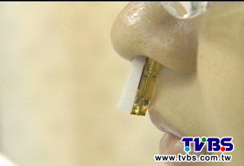 治療鼻過敏!用「貼」的 10分鐘見效果