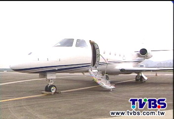 「郭董專機」出租 台北-上海75萬!