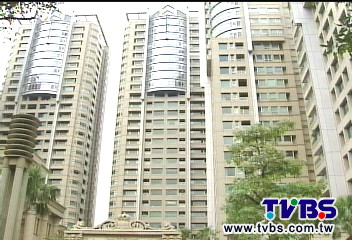 一戶2.8億創天價　帝寶法拍「住戶」搶！