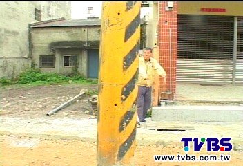 台電移電桿 親戚兼鄰居翻臉槓上