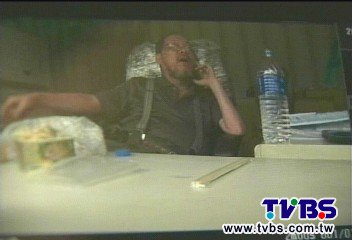 末日牛皮吹破　王老師：拿什麼法辦我