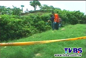 公園預定地造景山丘 驚見60歲女屍