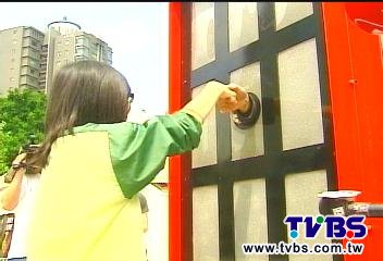 台灣魔術師 挑戰活埋100小時