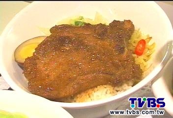 休息站降價!貢丸湯25元 排骨飯50元